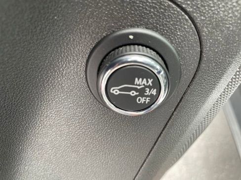Used 2020 GMC Acadia SLE w/ Driver Convenience Package FWD image 6