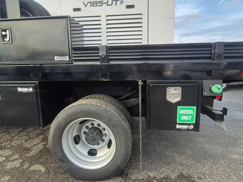 Used 2024 RAM 5500 Tradesman w/ Safety Group AWD/4WD image 16