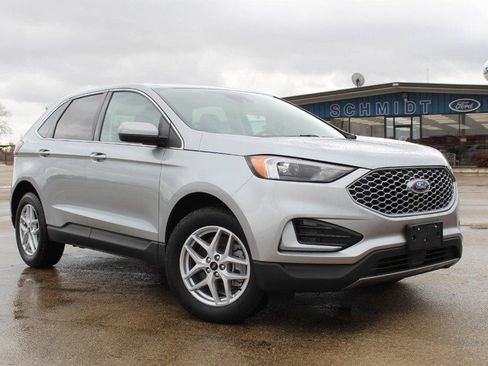 Used 2024 Ford Edge SEL image 2