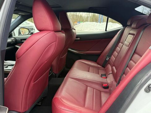 Used 2019 Lexus IS 300 F Sport w/ F Sport Package image 12