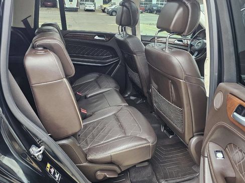 Used 2019 Mercedes-Benz GLS 550 4MATIC image 23