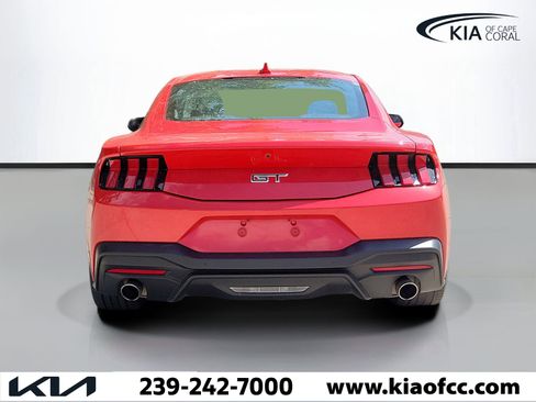 Used 2024 Ford Mustang GT Premium image 4
