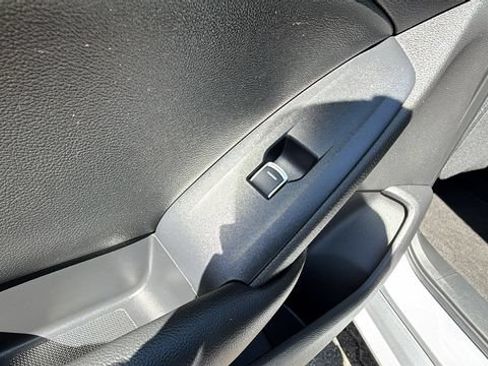 Used 2021 Honda Accord LX image 14