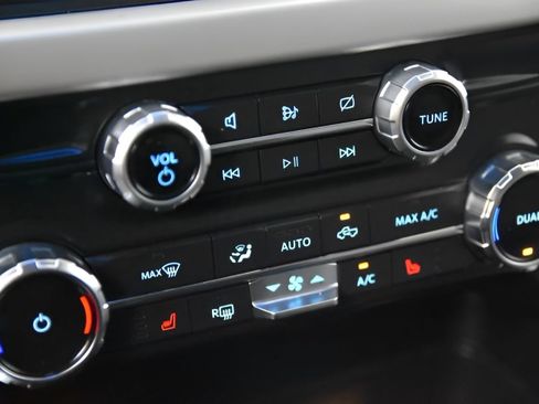 Used 2022 Ford F150 XLT w/ Equipment Group 302A High AWD/4WD image 28