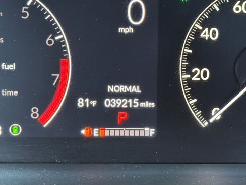 Used 2024 Honda Pilot Touring image 26