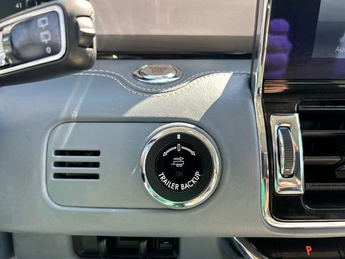 Used 2018 Lincoln Navigator Black Label image 22