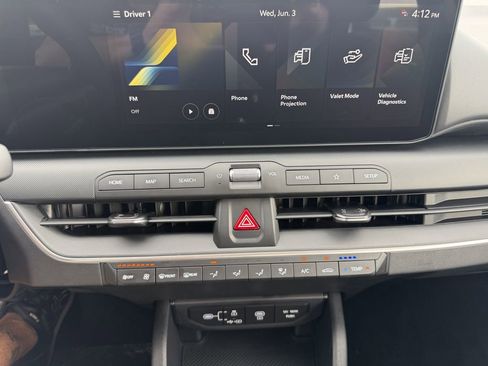 New 2026 Kia K4 FWD image 24