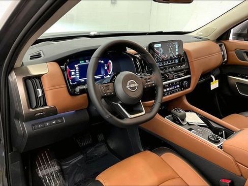 New 2025 Nissan Pathfinder Platinum w/ Lighting Package (N93) image 6