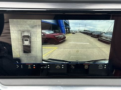 New 2026 GMC Sierra 2500 Denali Ultimate AWD/4WD image 9