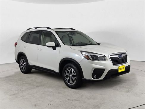 Used 2021 Subaru Forester Premium image 7