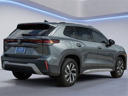 New 2025 Volkswagen Tiguan S image 5