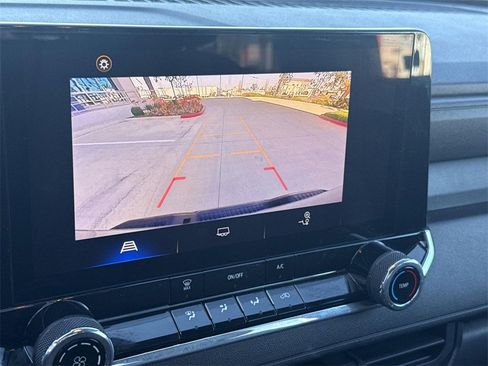 Used 2024 Chevrolet Colorado W/T image 13