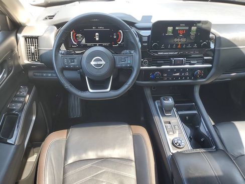 Used 2022 Nissan Pathfinder Platinum w/ Cargo Package AWD/4WD image 26