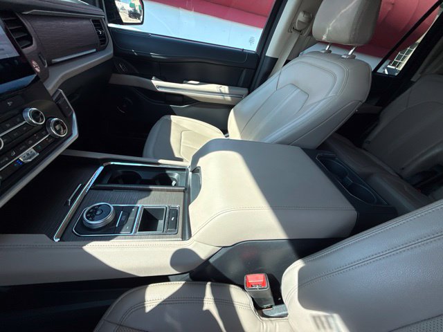 Used 2024 Ford Expedition Max Limited RWD image 13