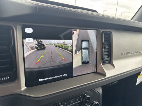 New 2025 Ford Bronco Outer Banks image 34