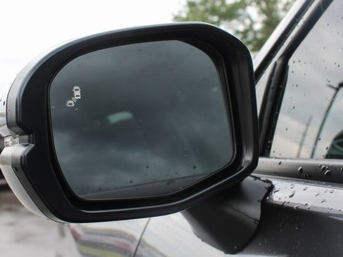 Used 2023 Honda HR-V EX-L image 8