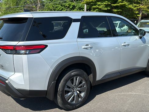 Certified 2024 Nissan Pathfinder S AWD/4WD image 25