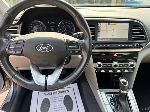 Used 2020 Hyundai Elantra Limited w/ Ultimate Package 03 FWD image 18