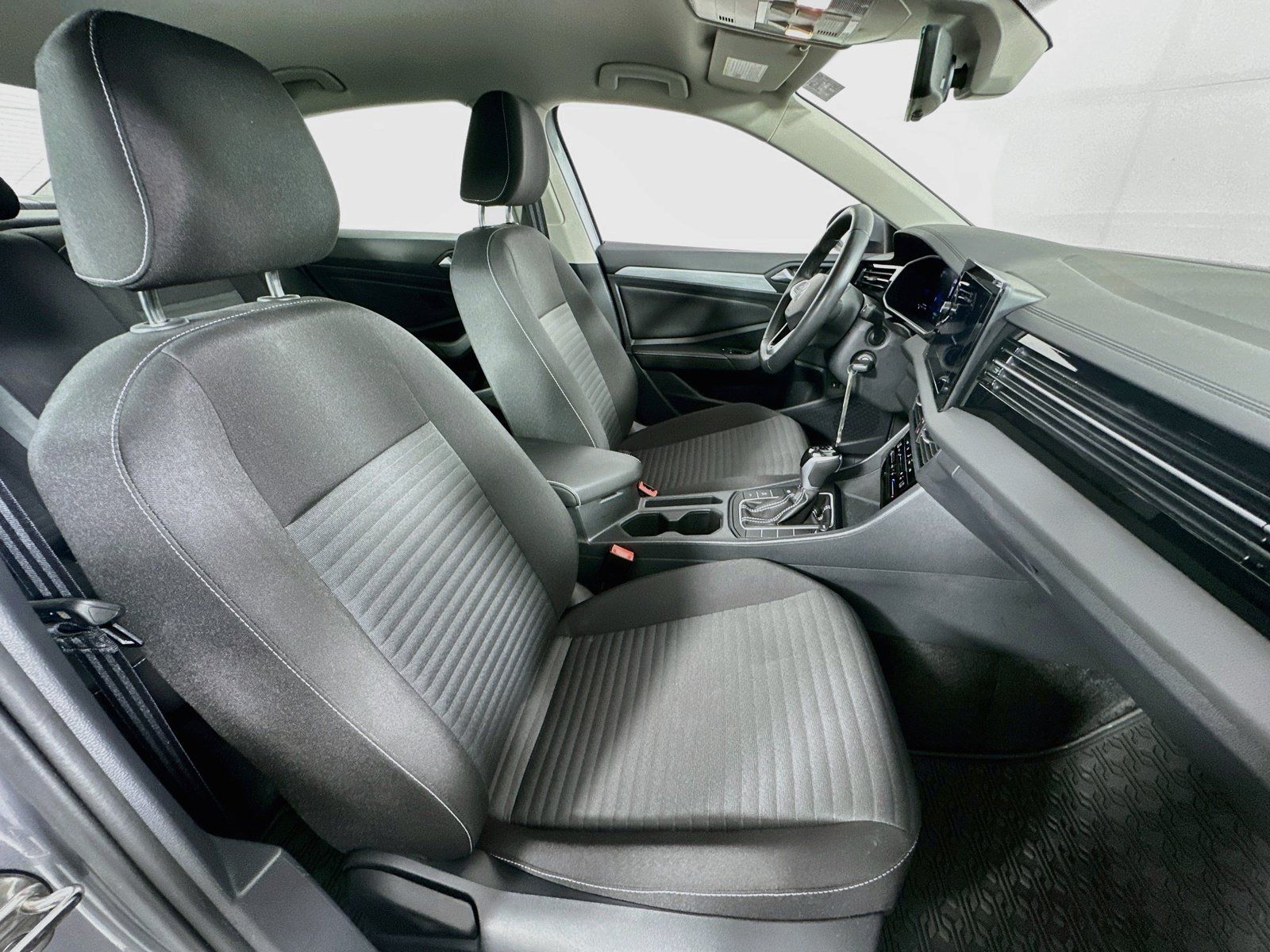 Used 2025 Volkswagen Jetta S FWD image 25