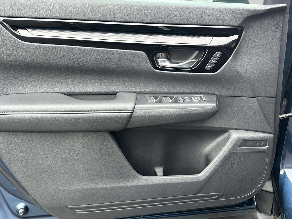 Used 2024 Honda CR-V EX-L image 16