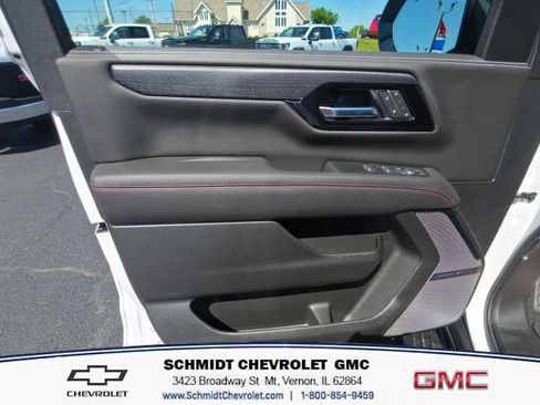 New 2026 GMC Yukon AT4 Ultimate AWD/4WD image 14