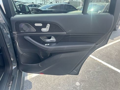 New 2026 Mercedes-Benz GLS 450 4MATIC image 18