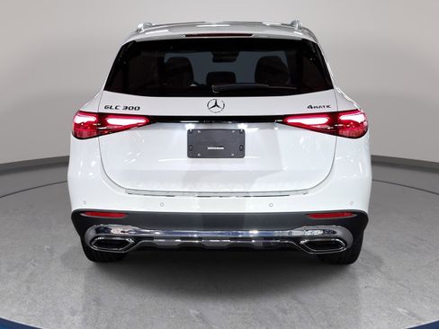 Used 2026 Mercedes-Benz GLC 300 4MATIC image 7