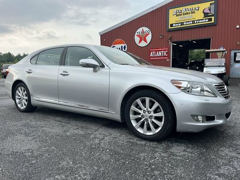 Used 2011 Lexus LS 460 L w/ Luxury Pkg AWD/4WD image 11