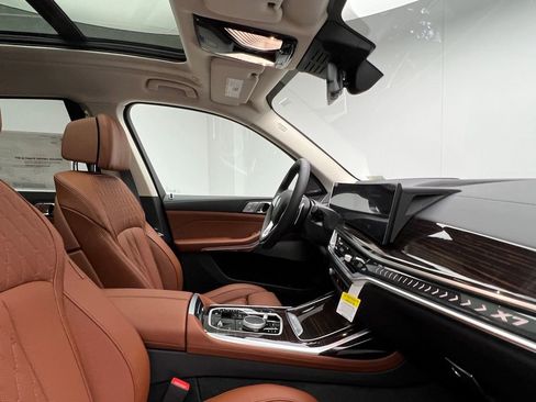New 2026 BMW X7 xDrive40i image 6
