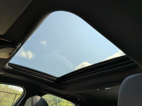 Used 2023 BMW i4 eDrive40 w/ M Sport Package RWD image 33