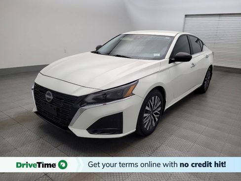 Used 2024 Nissan Altima 2.5 SV FWD image 1