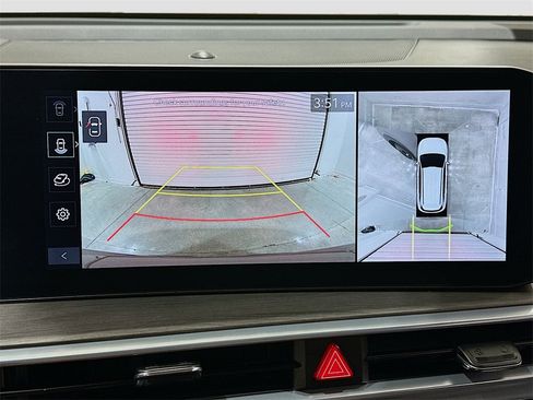 Used 2024 Kia Sorento SX Prestige image 14