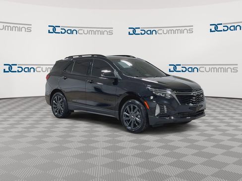 Used 2023 Chevrolet Equinox RS AWD/4WD image 2
