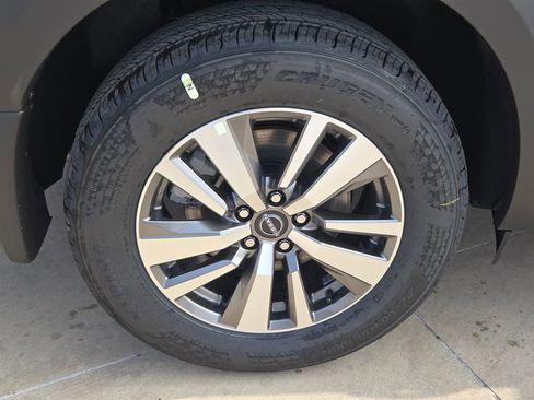 New 2026 Nissan Pathfinder SL image 23