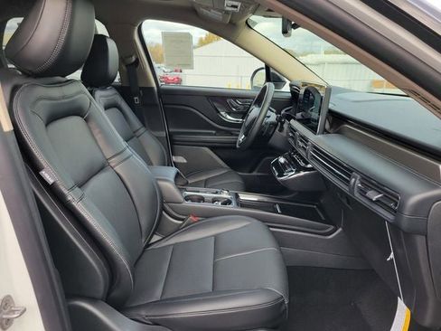 New 2026 Lincoln Corsair Reserve w/ Towing Package image 21