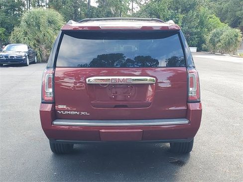 Used 2019 GMC Yukon XL Denali w/ Denali Ultimate Package image 5