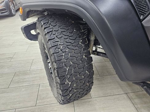 Used 2024 Jeep Wrangler Unlimited Sport AWD/4WD image 40
