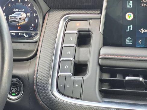 Used 2022 Chevrolet Suburban RST w/ Sport Performance Package AWD/4WD image 18