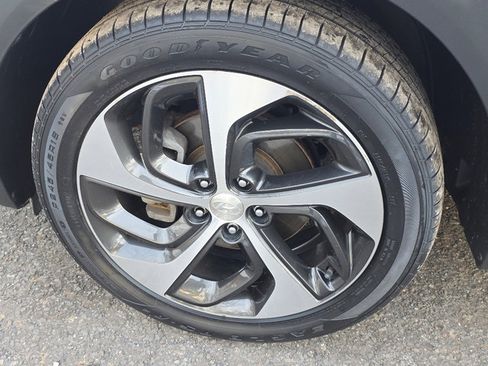 Used 2016 Hyundai Tucson Limited w/ Option Group 03 image 29