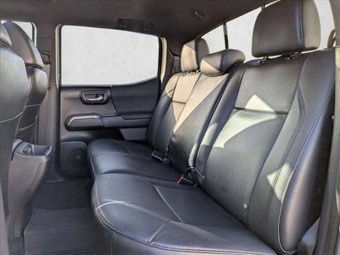 Used 2023 Toyota Tacoma TRD Sport w/ TRD Premium Sport Package image 18