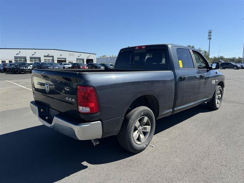 Used 2020 RAM 1500 Classic SLT AWD/4WD image 7