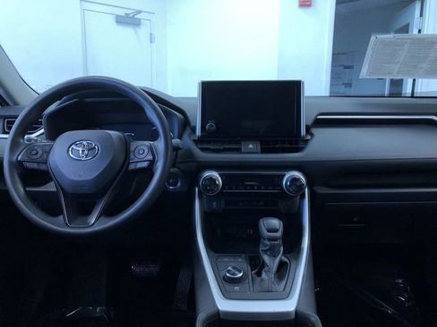Certified 2025 Toyota RAV4 XLE AWD/4WD image 17
