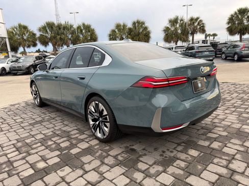 Certified 2024 BMW 530i w/ Premium Package image 11