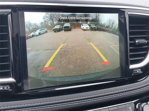 New 2026 Chrysler Pacifica Limited w/ Trailer Tow Group image 27