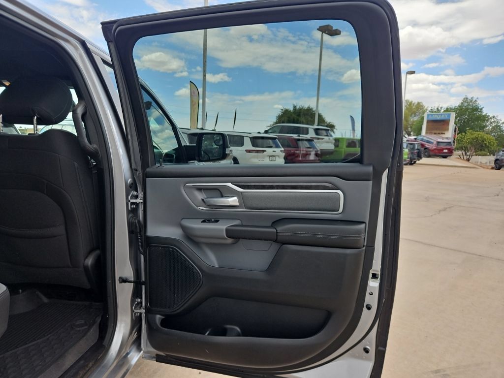 Used 2022 RAM 1500 Big Horn RWD image 15