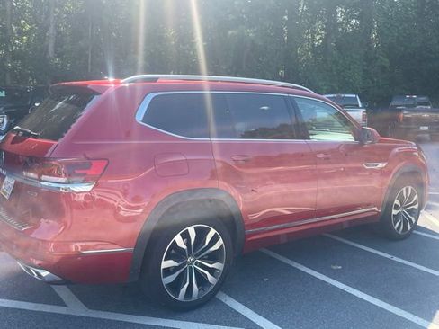 Used 2022 Volkswagen Atlas SEL Premium AWD/4WD image 6