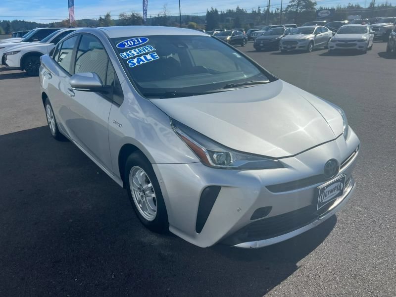 Used 2021 Toyota Prius LE FWD image 5