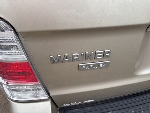 Used 2010 Mercury Mariner Premier FWD image 19