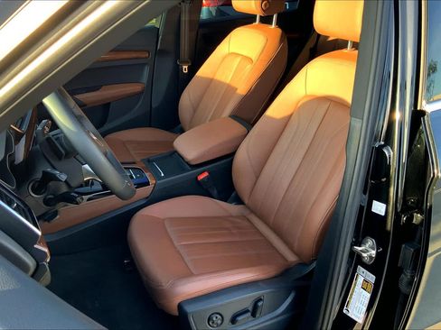 Used 2021 Audi Q5 2.0T Premium Plus w/ Premium Plus Package AWD/4WD image 7