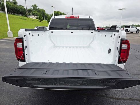 New 2025 GMC Canyon AT4 image 13